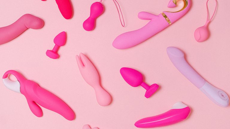 Sex toys: Vibrators, Dildos, Butt Plugs & More